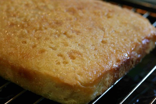 lemon drizzle cake