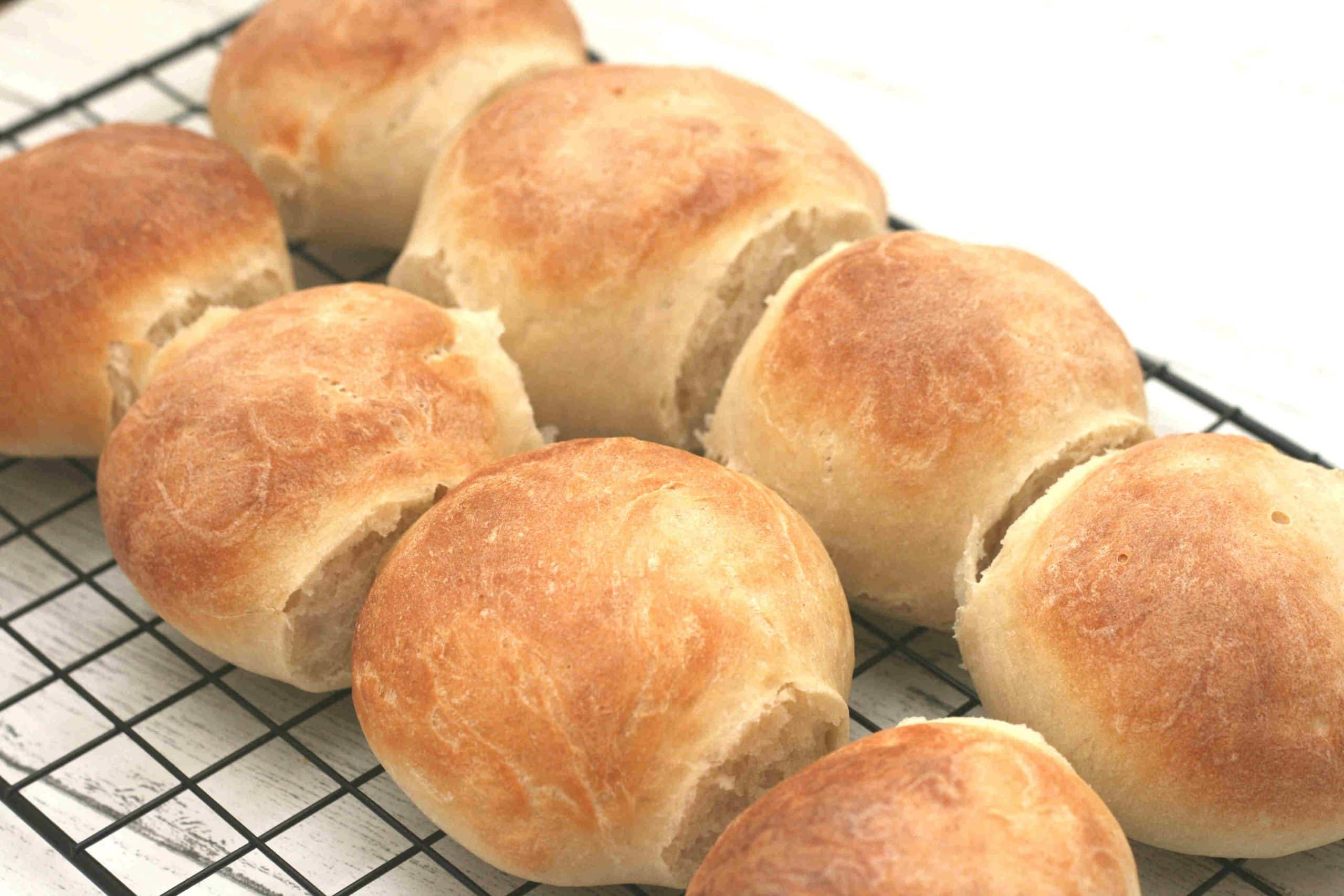 Easy bread rolls