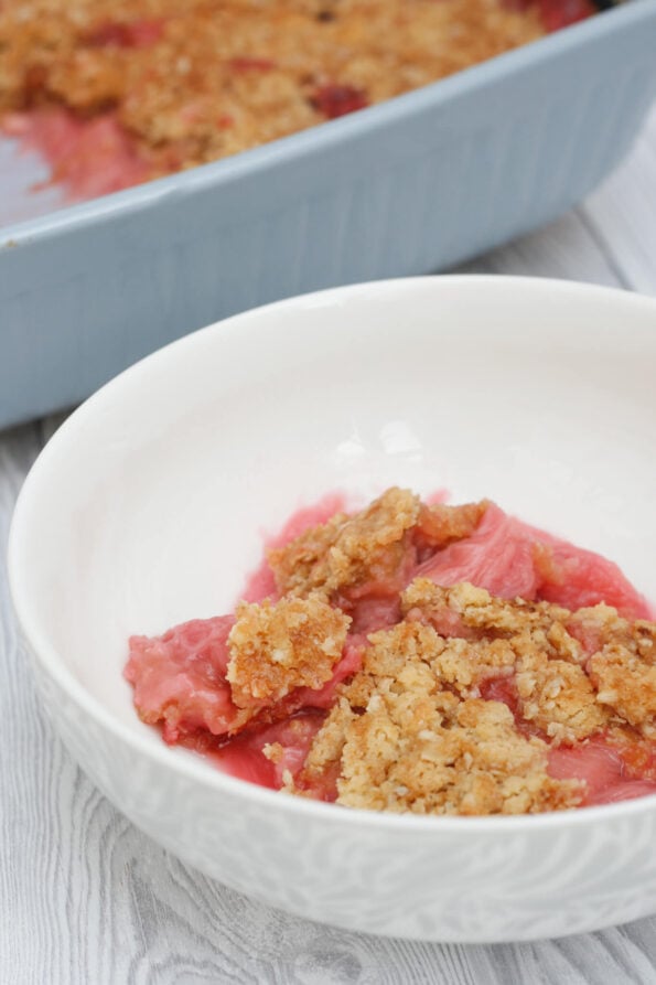 a bowl of rhubarb crumble.